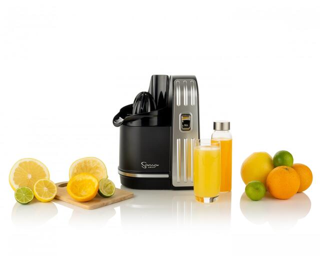 odšťavňovač Sana Juicer EUJ-828 s citrusovačem